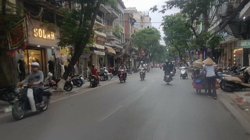 Gan pho phung khac khoan co cua hang ban to yen chuan chat luong